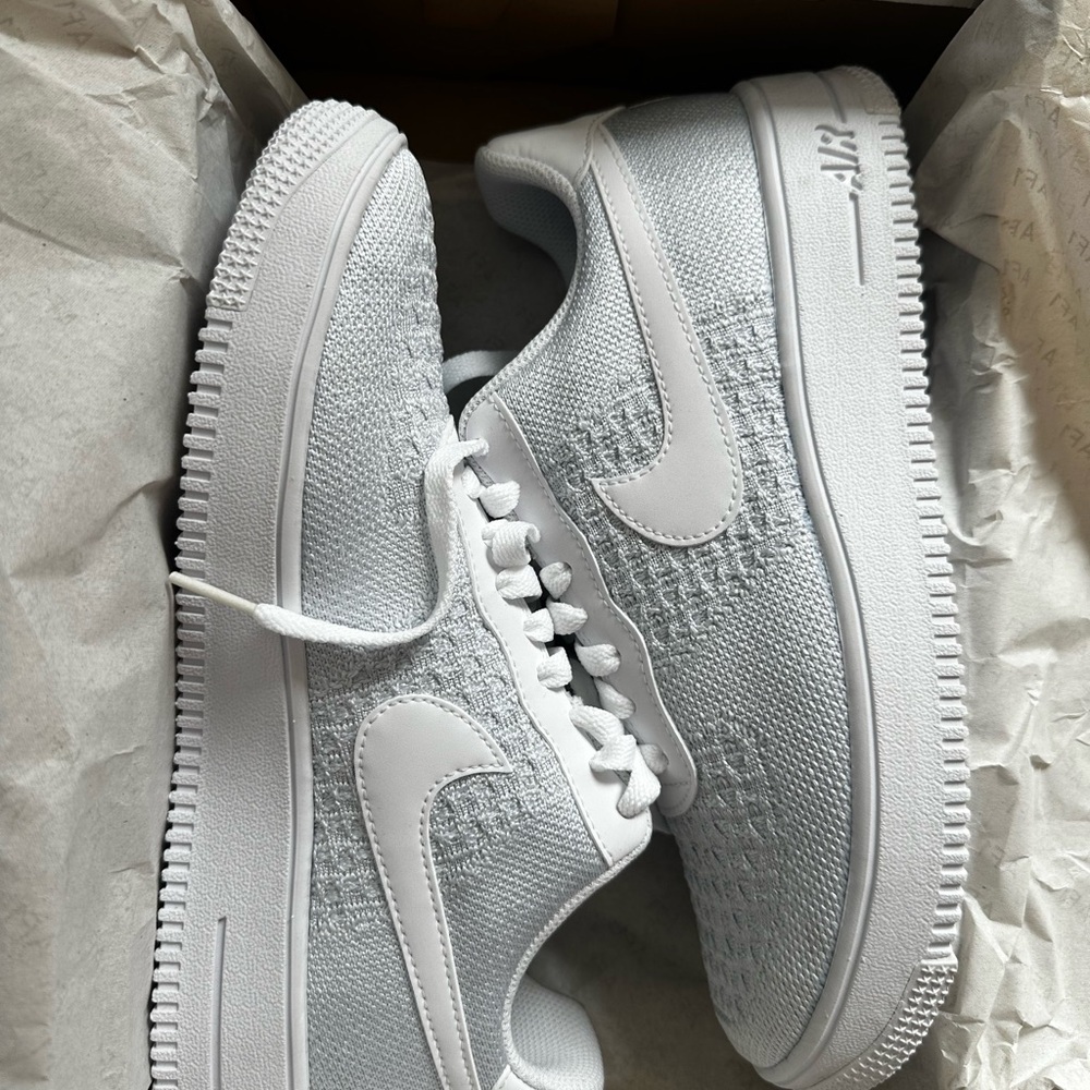 Nike Women’s Flyknit Low-Top Sneakers - White